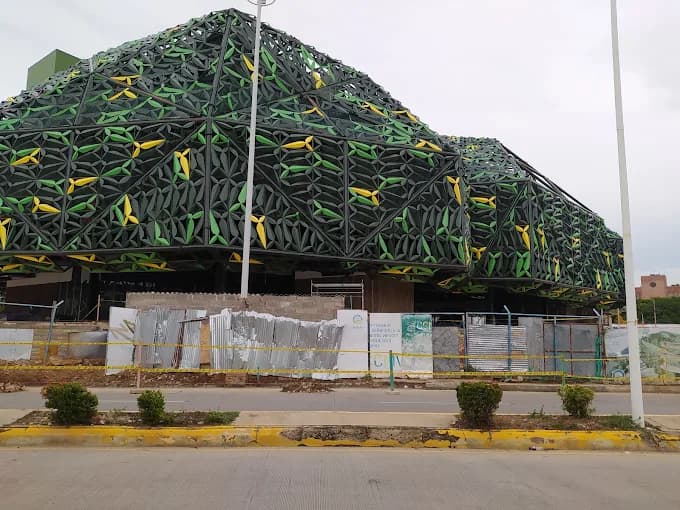 Imagen para Esculturas de Diomedes, Oñate y Vives en el Centro Cultural Vallenato
